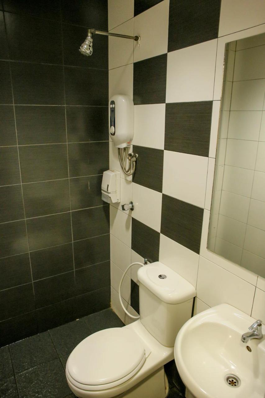 N K Hotel Муар Екстер'єр фото